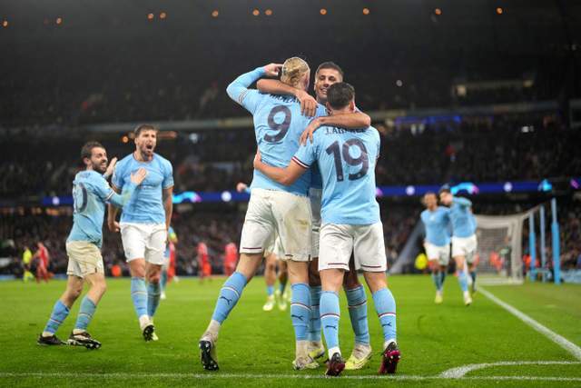 瓦伦西亚负曼城,无缘半决赛 瓦伦西亚负曼城,无缘半决赛