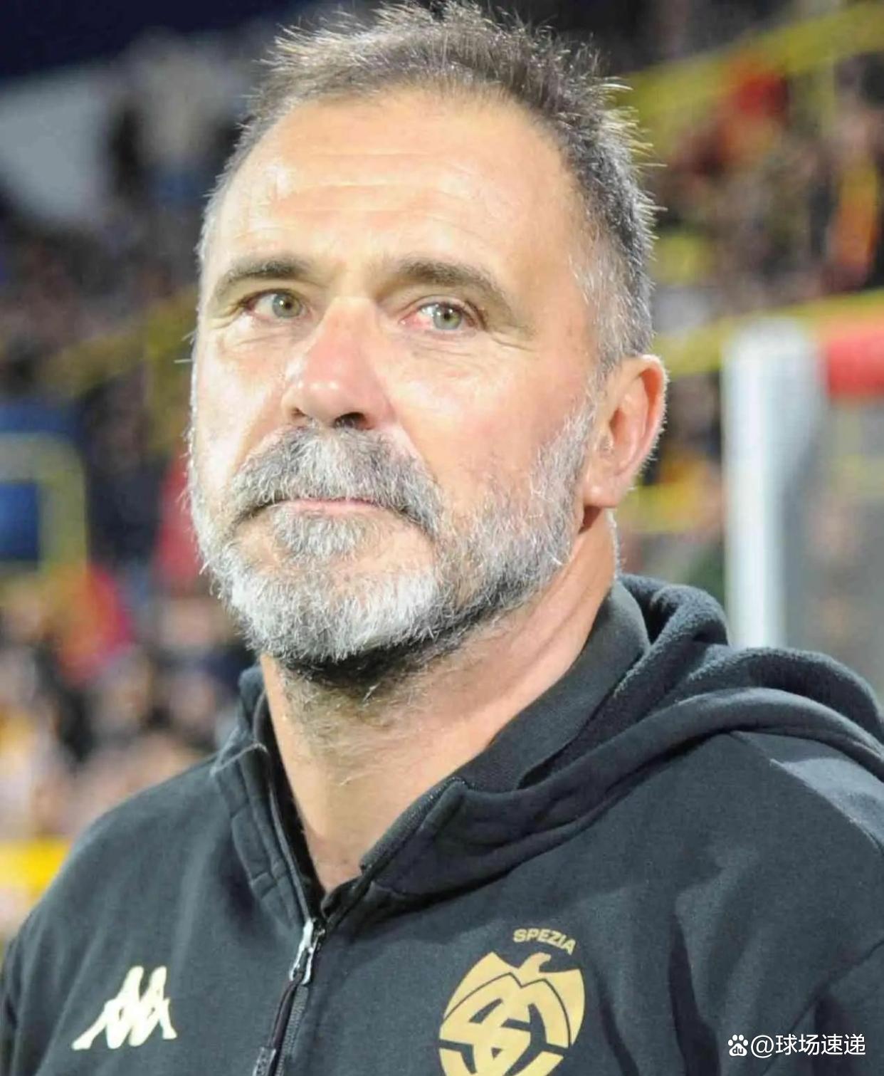 关于佛罗伦萨主帅调整阵容，球队欲突破困局的信息