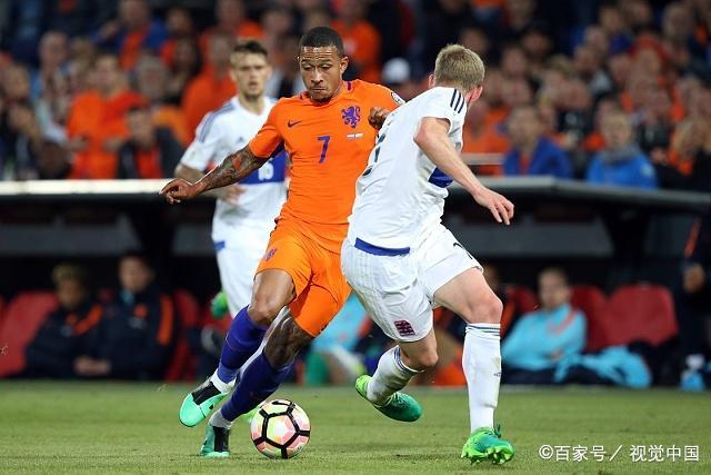 包含塞尔维亚大胜卢森堡，重返小组前四的词条