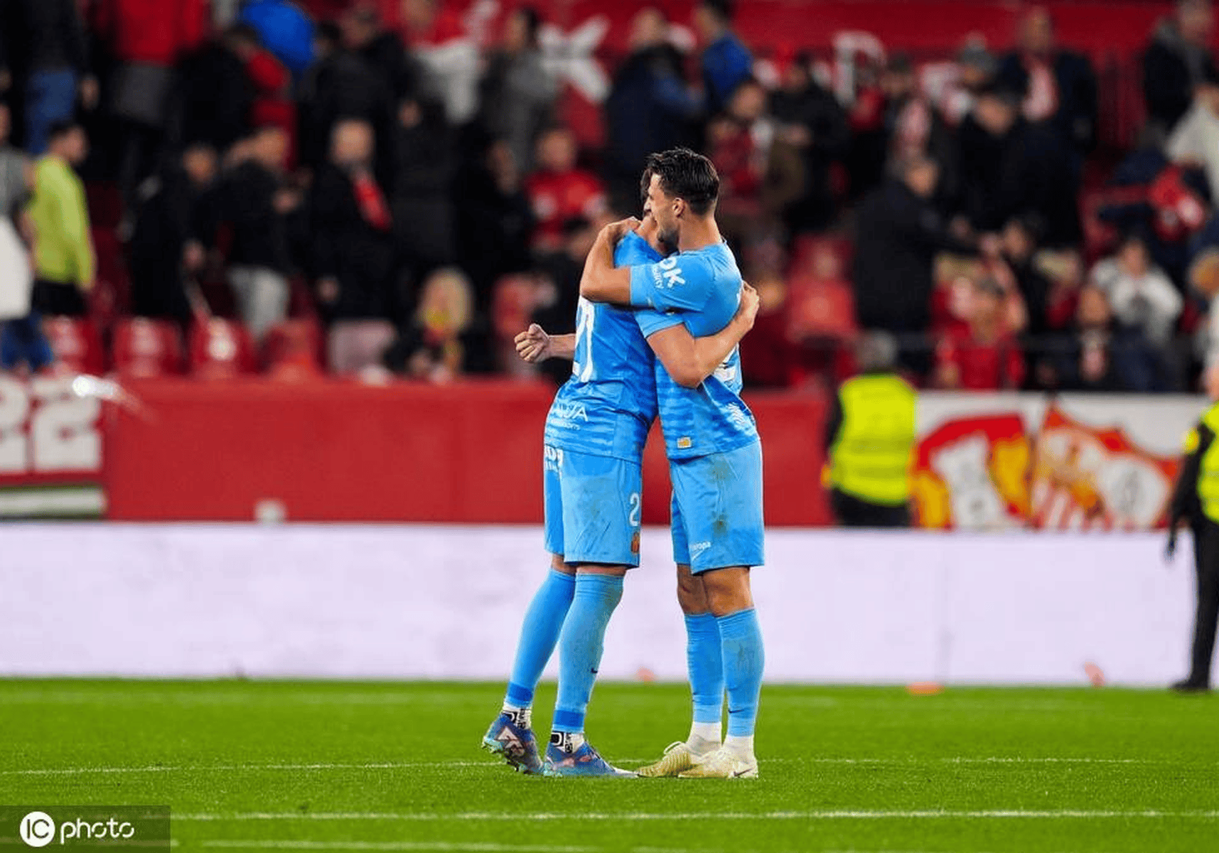 塞维利亚惊险获胜,连胜势头不减 塞维利亚惊险获胜,连胜势头不减