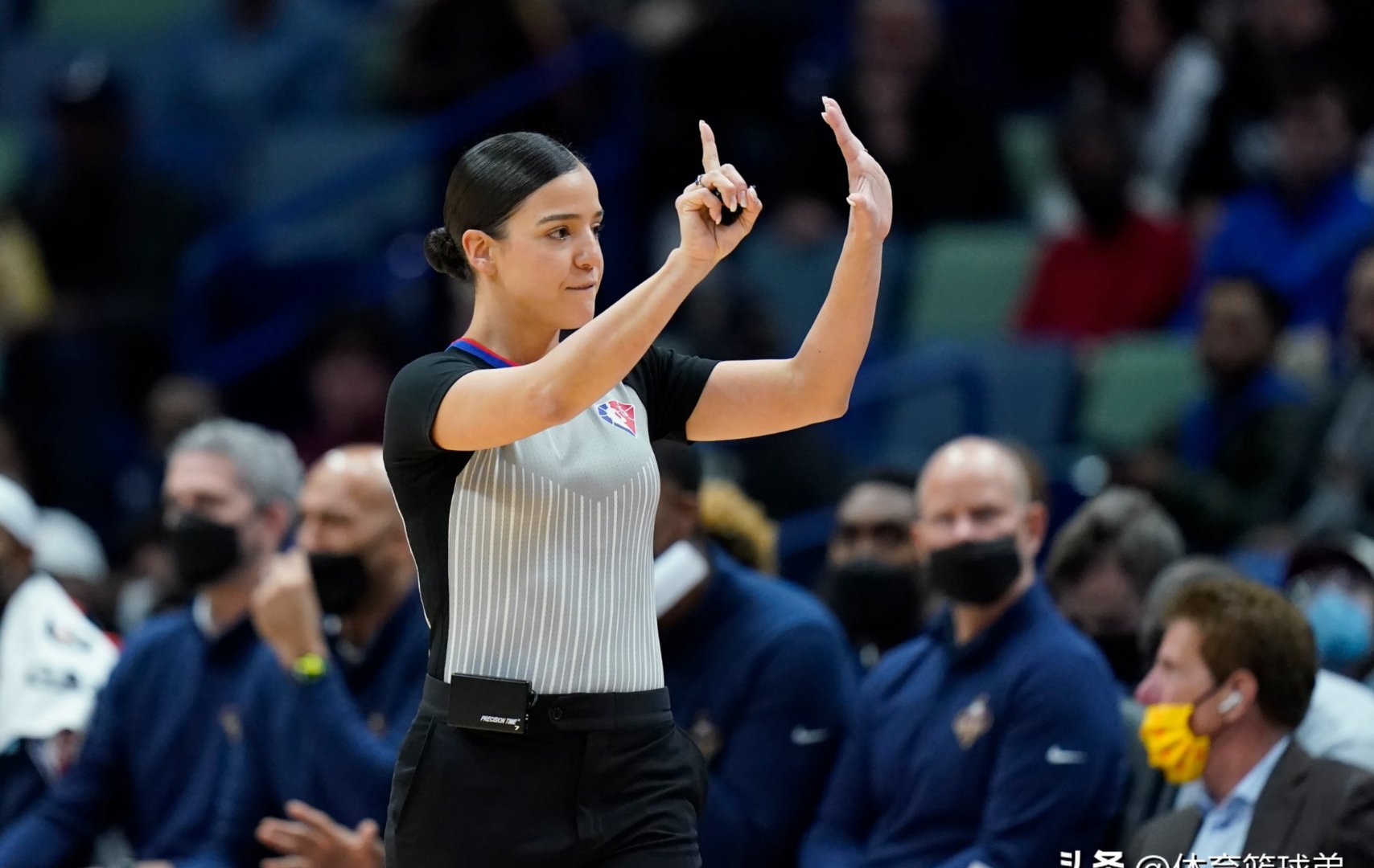 od体育竞技-国际篮球裁判因失误饱受争议