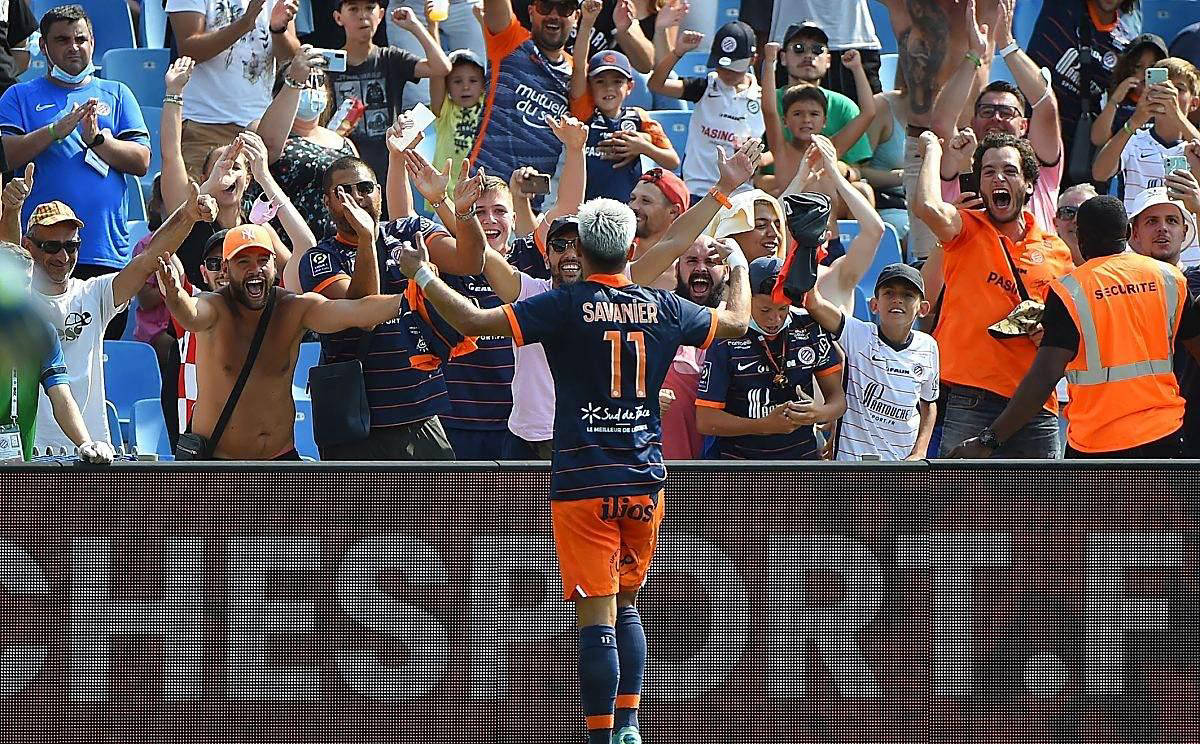 里昂队主场战胜对手,保持不败势头 里昂队主场战胜对手,保持不败势头