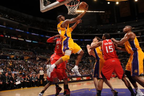 od体育app下载地址-大师级篮球技艺的展示，精彩绝伦，让人惊叹的简单介绍