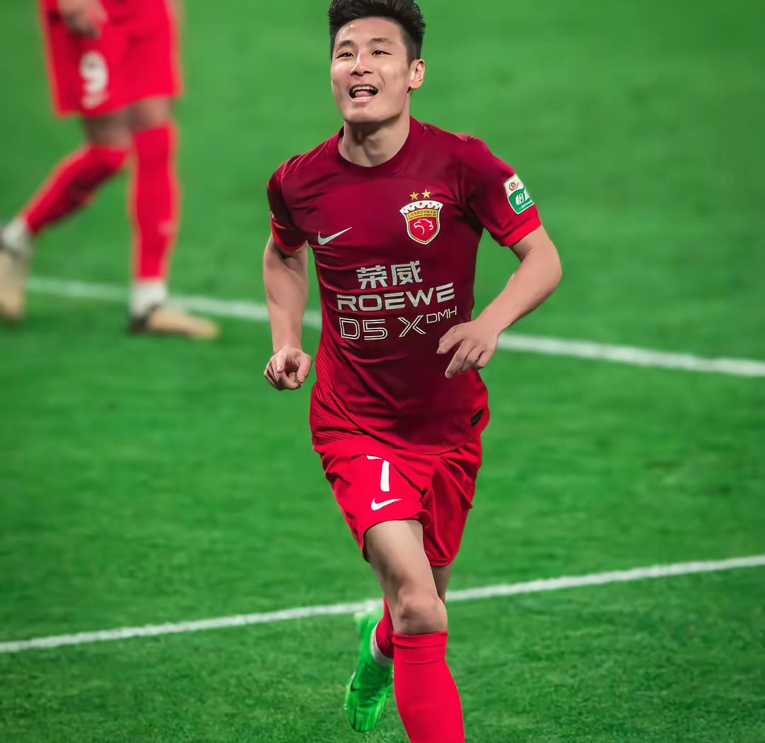 队内风云变幻,球员间传闻不绝于耳的简单介绍 队内风云变幻,球员间传闻不绝于耳的简单介绍