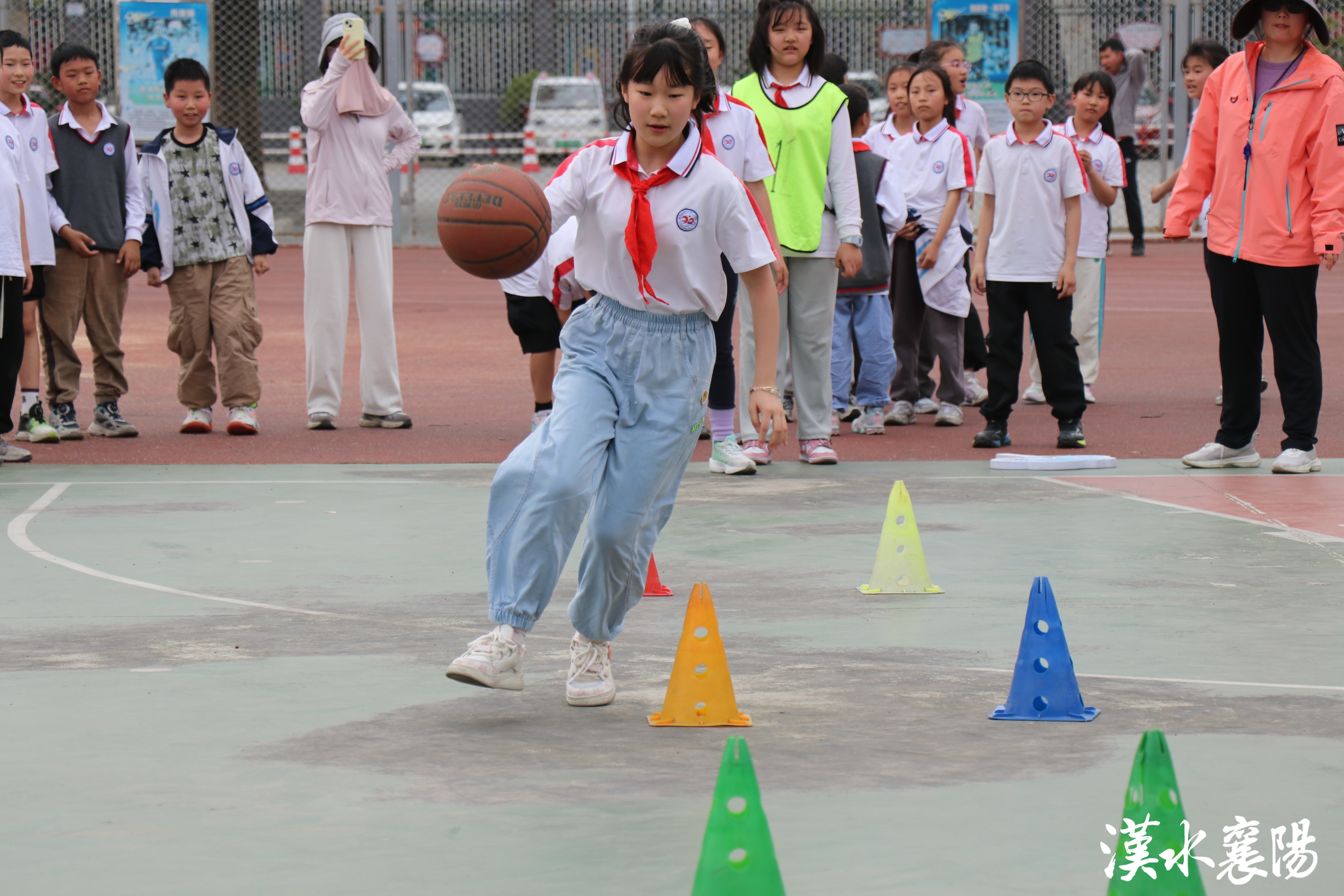 打造团队!篮球比赛团结全队精神 打造团队!篮球比赛团结全队精神