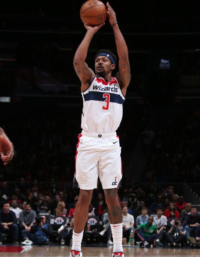 od体育网站-猛龙一球未失，轻松击败奇才